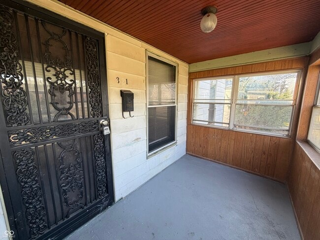 Building Photo - 321 W 32nd St