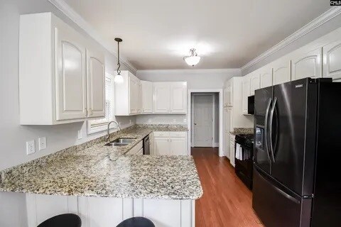Foto del edificio - 100 Shores Edge Dr