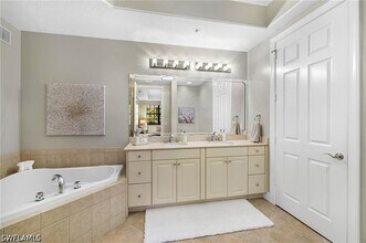 Building Photo - 10731 Mirasol Dr