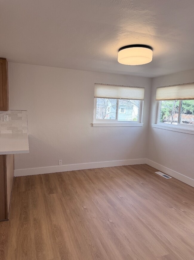 Building Photo - 1213 Gordon Ave