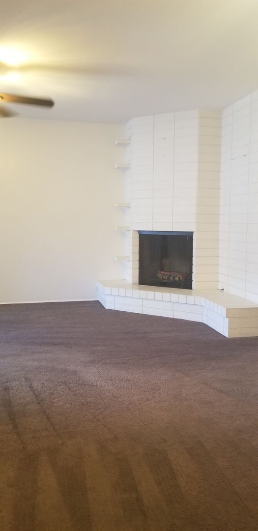 Building Photo - Encina St