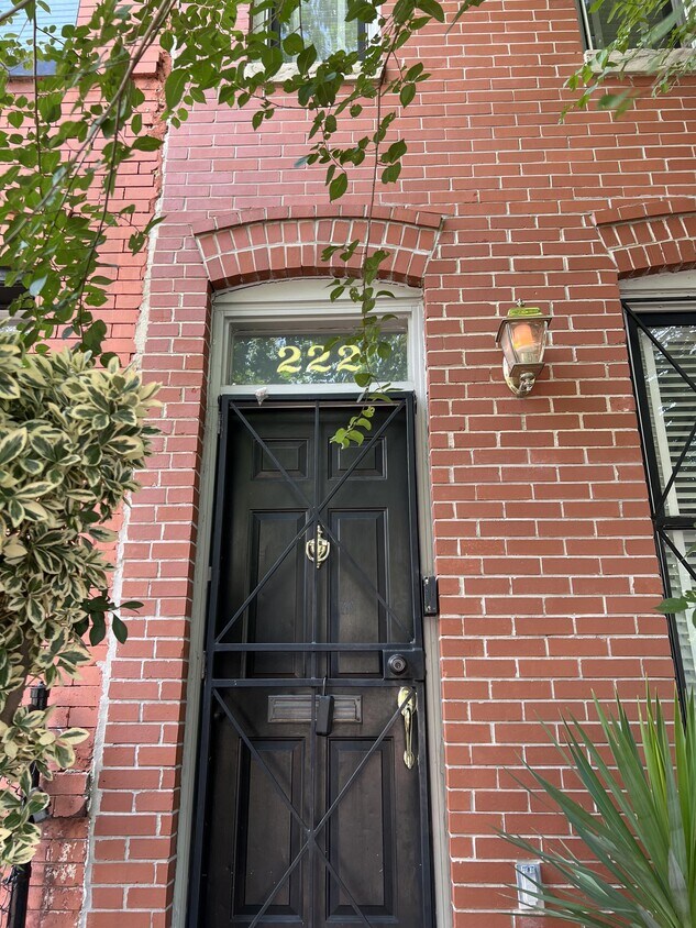 Primary Photo - 222 12th Pl NE