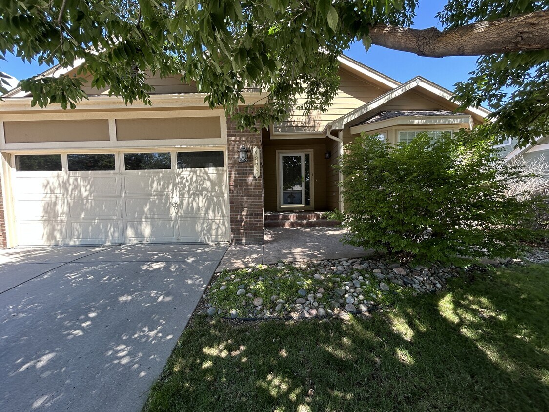 Primary Photo - 4825 W 127th Pl