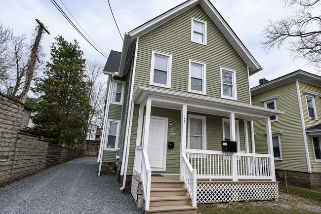 Building Photo - 192 Benham Ave