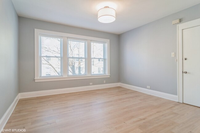Foto del edificio - 3601 W Cullom Ave