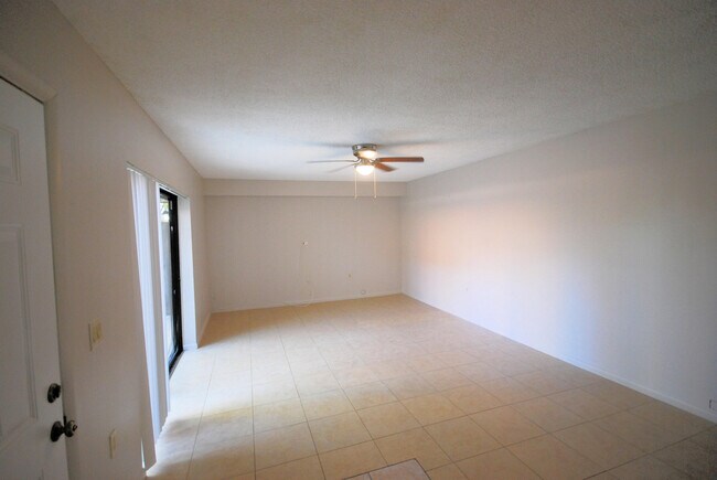 Building Photo - 705 Mill Valley Pl