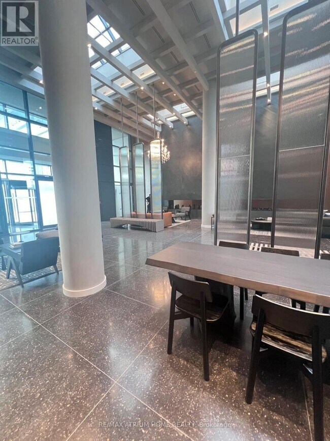 Building Photo - 8 Interchange Wy