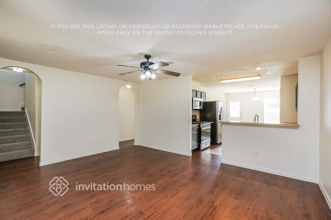 Foto del edificio - 16371 Royal Stone Ln