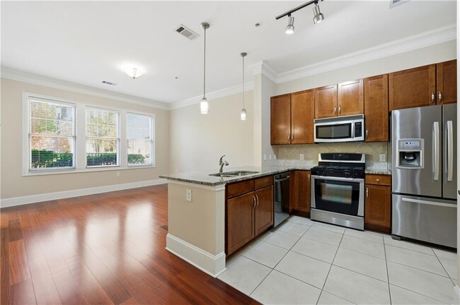 Building Photo - 3621 Vinings Slope SE