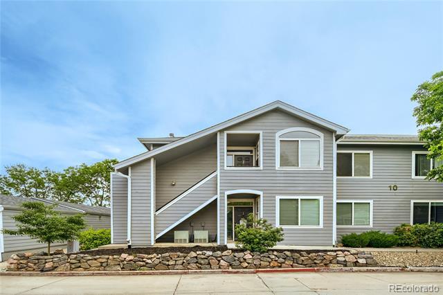 Foto del edificio - 8500 E Jefferson Ave