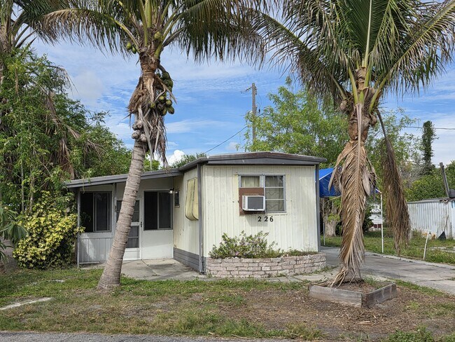 Foto del edificio - 226 Lamplighter Ln