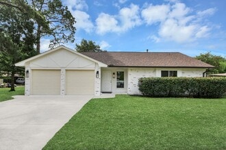 Building Photo - 7403 Shady Arbor Ln