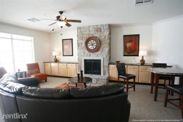 Building Photo - 1705 Frontier Valley Dr