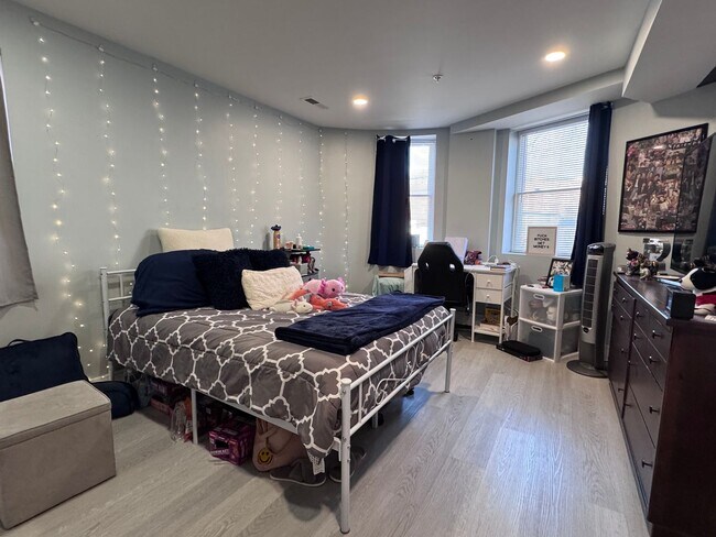 Building Photo - NEW RENOVATION 3BED / 2BATH IN WASHINGTON ...