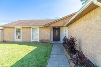 Building Photo - 17330 Heritage Bay Dr