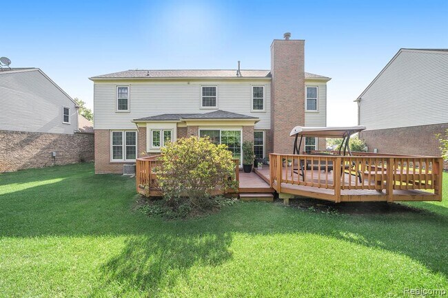 Foto del edificio - 2140 Timberridge Ct
