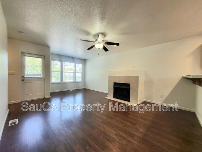 Building Photo - 5413 SE 119th Ave