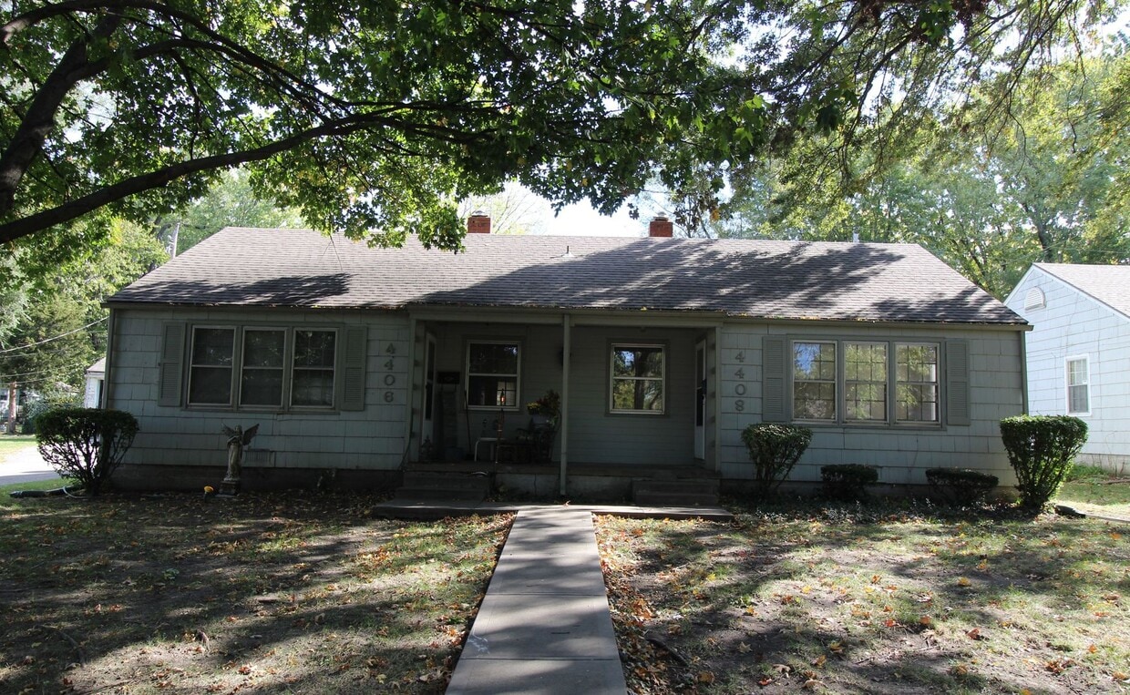 Primary Photo - 1 Bedroom 1 Bath Duplex in Navy Hill Area ...