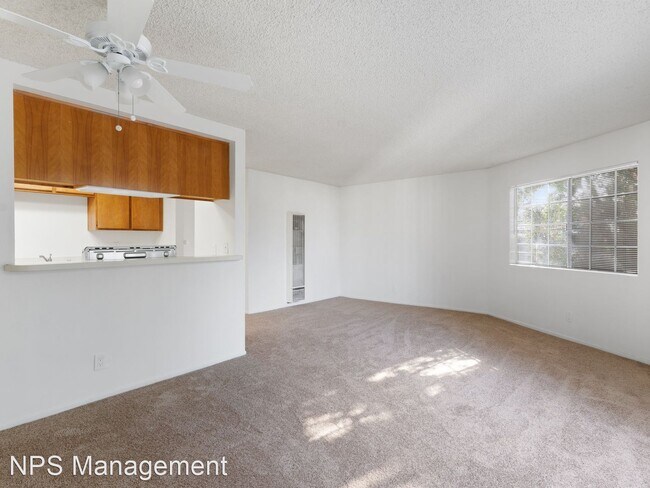 Building Photo - 2 br, 2 bath Apartment - 1075 Loma Ave 107...