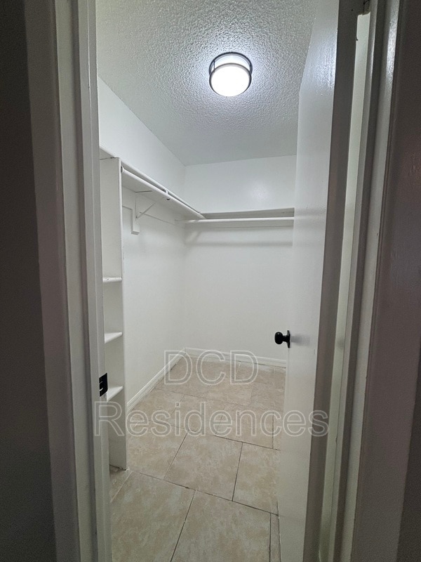 Building Photo - 3202 S Orlando Dr