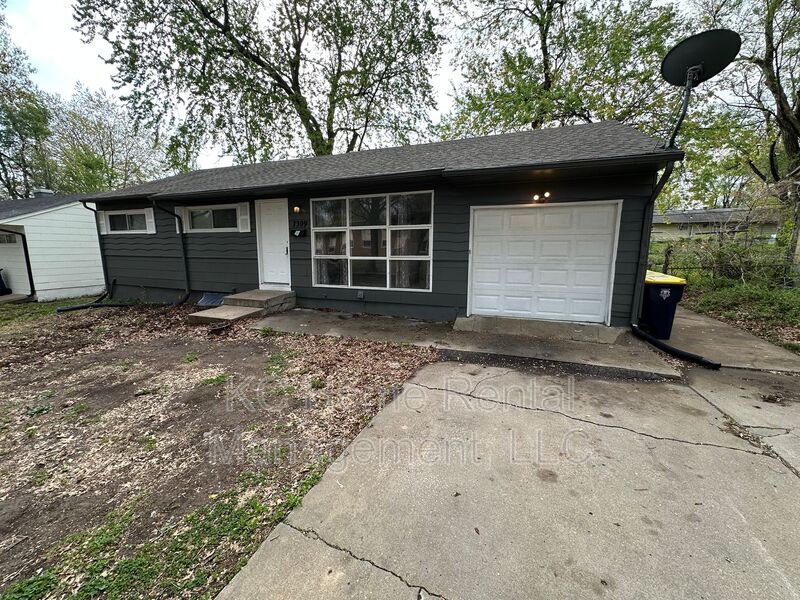 Primary Photo - 7309 E 111th Terrace