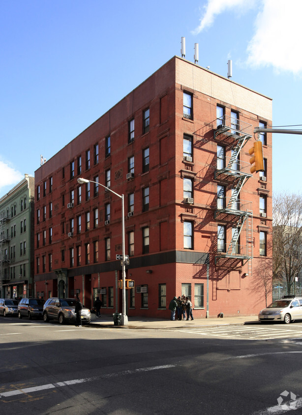 Primary Photo - 149 E 123rd St