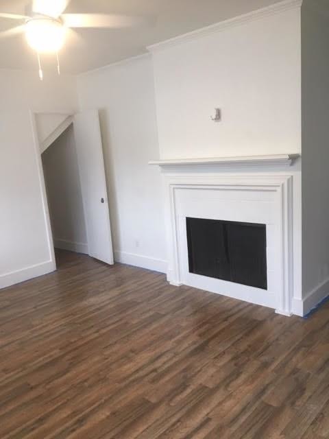 Building Photo - 2401 Winsted Ln