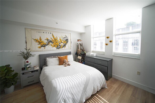 Foto del edificio - 4100 Salzedo St