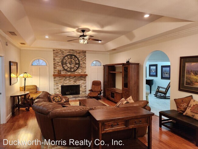 Foto del edificio - 3 br, 2 bath House - 3800 Oak Colony Drive