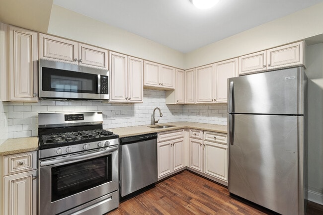 Unit 1 - Kitchen - 1840 Tonopah Ave