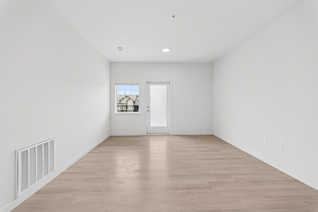 Building Photo - Cascade Creek Apartments