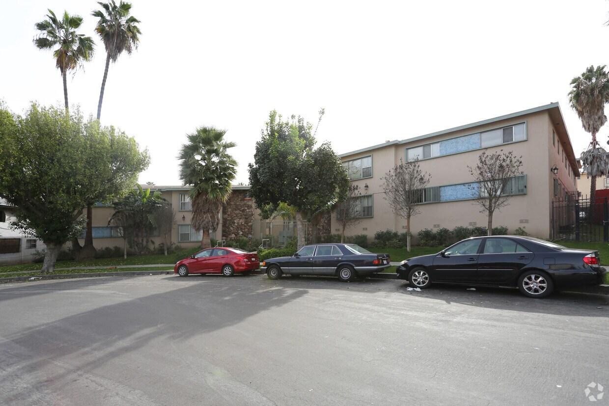 68 Apartments Available for Rent in Baldwin Hills, CA