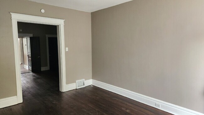 Foto del edificio - "Charming 1-Bedroom Gem in St. Louis's Vibrant Heart – Alberta Street Awaits!"