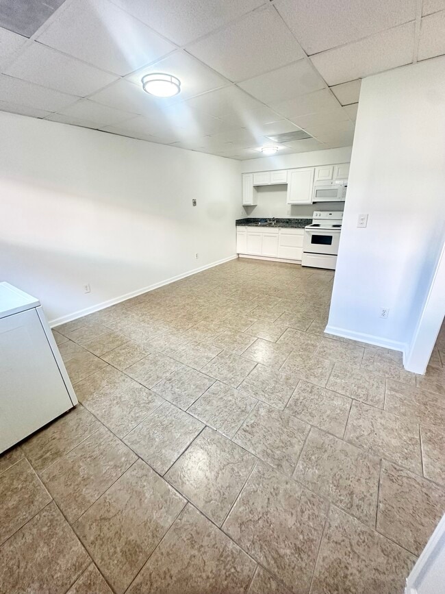 Building Photo - Jean Lafitte