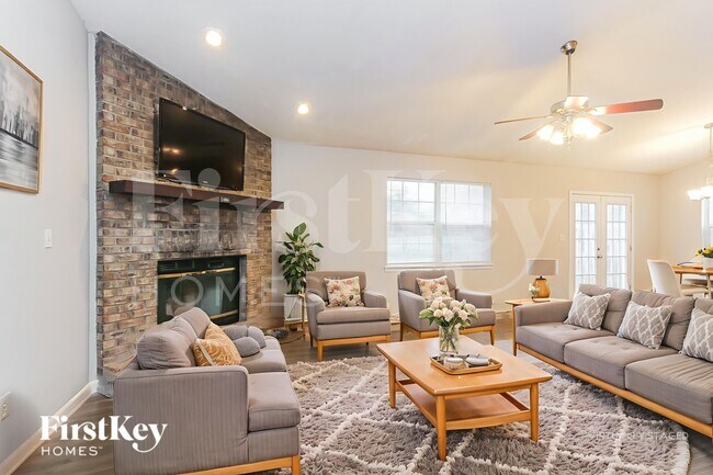 Foto del edificio - 2835 Greenview Way