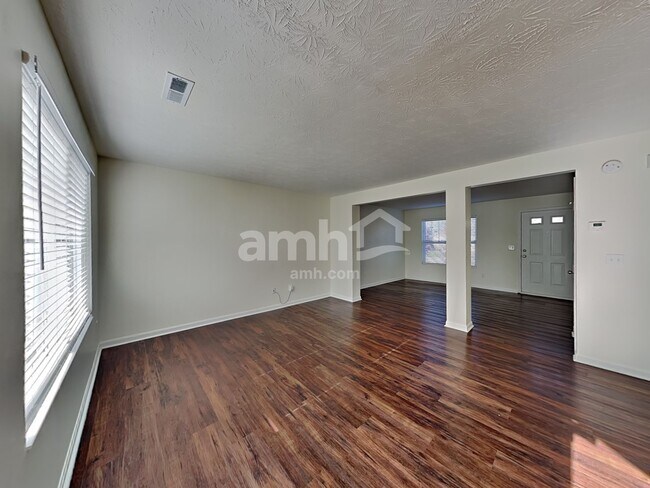Foto del edificio - 2238 Antoinette Way