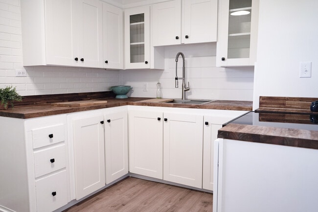 Foto del edificio - 706 F St