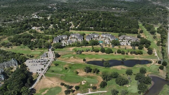 - The Linx Club at Brookfield Hills Apartments