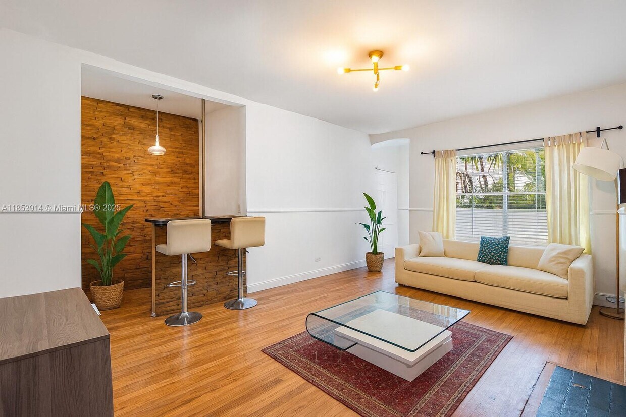 Foto principal - 1521 Meridian Ave