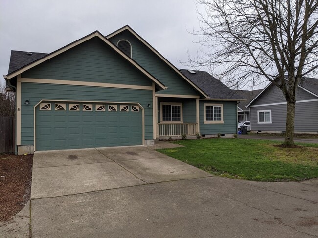 Great Location! 3-Bedroom, 2-Bath Single Story Home Move In Ready! - Great Location! 3-Bedroom, 2-Bath Single Story Home Move In Ready!