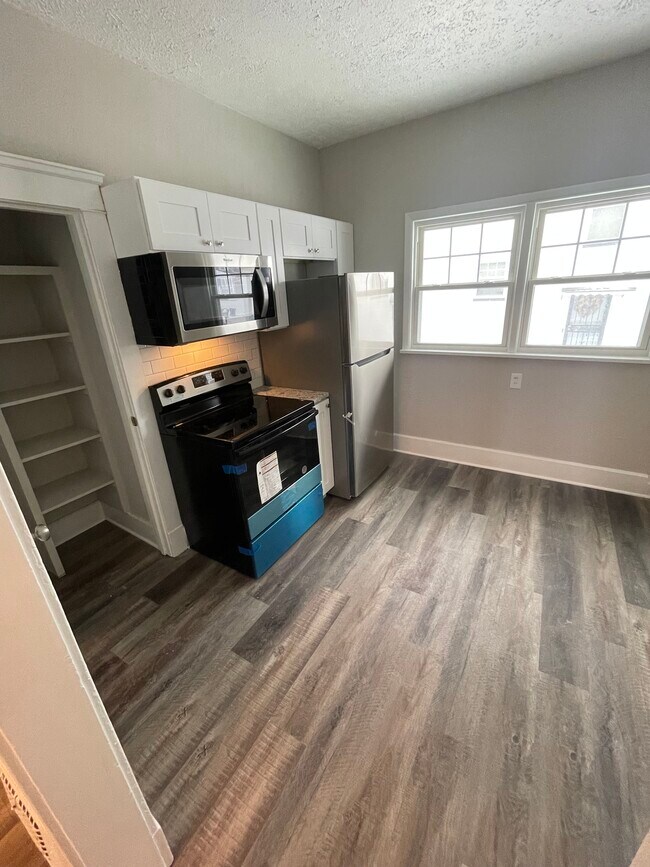 All new stainless-steel appliances and a built-in pantry - 3185 Sycamore Rd