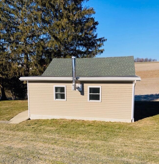 Building Photo - 314 Goram Rd