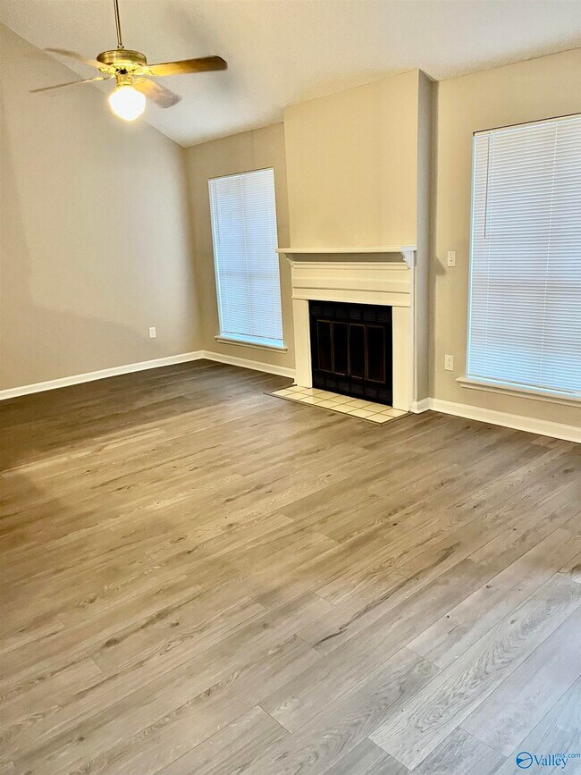 Building Photo - 127 Stone Meadow Ln