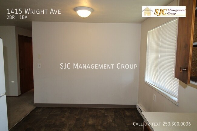 Foto del edificio - Two bedroom one bath duplex in Sumner