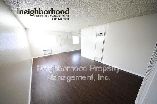 Building Photo - 1429 E Cambridge Ave