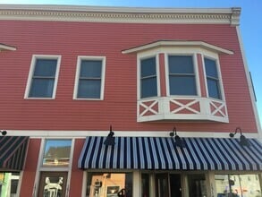 Building Photo - 1518 1/2 N Harrison St