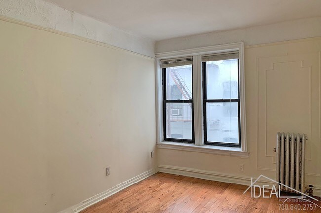 Building Photo - 2231 Ocean Ave