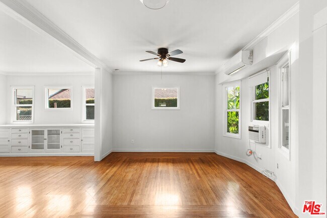 Foto del edificio - 123 Ellita Pl