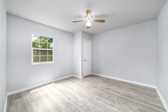 Building Photo - 1309 Jefferson St