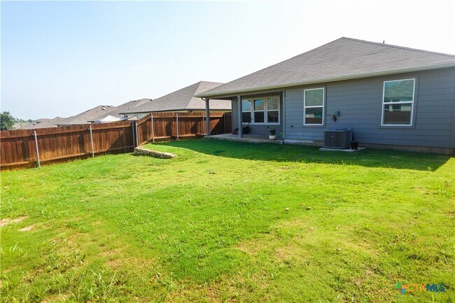 Building Photo - 348 Desert Willow
